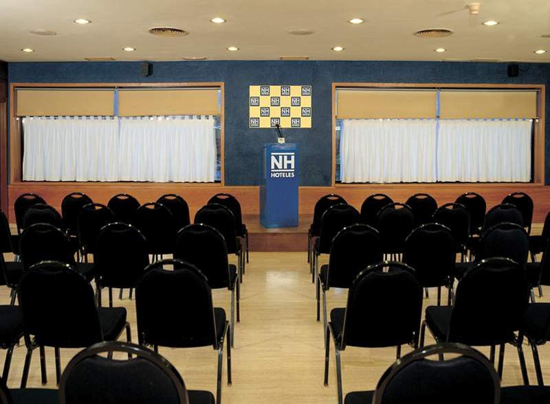 Up Rooms Vic Hotel Business bild