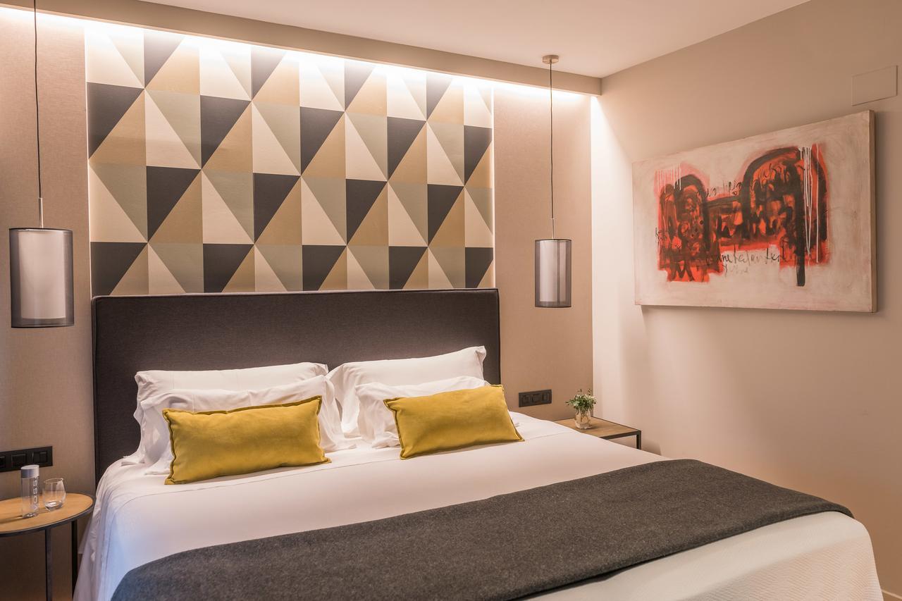 Up Rooms Vic Hotel Exteriör bild
